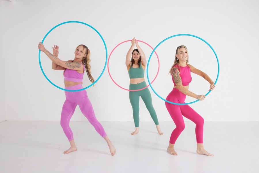10 hula hoop tricks for beginners